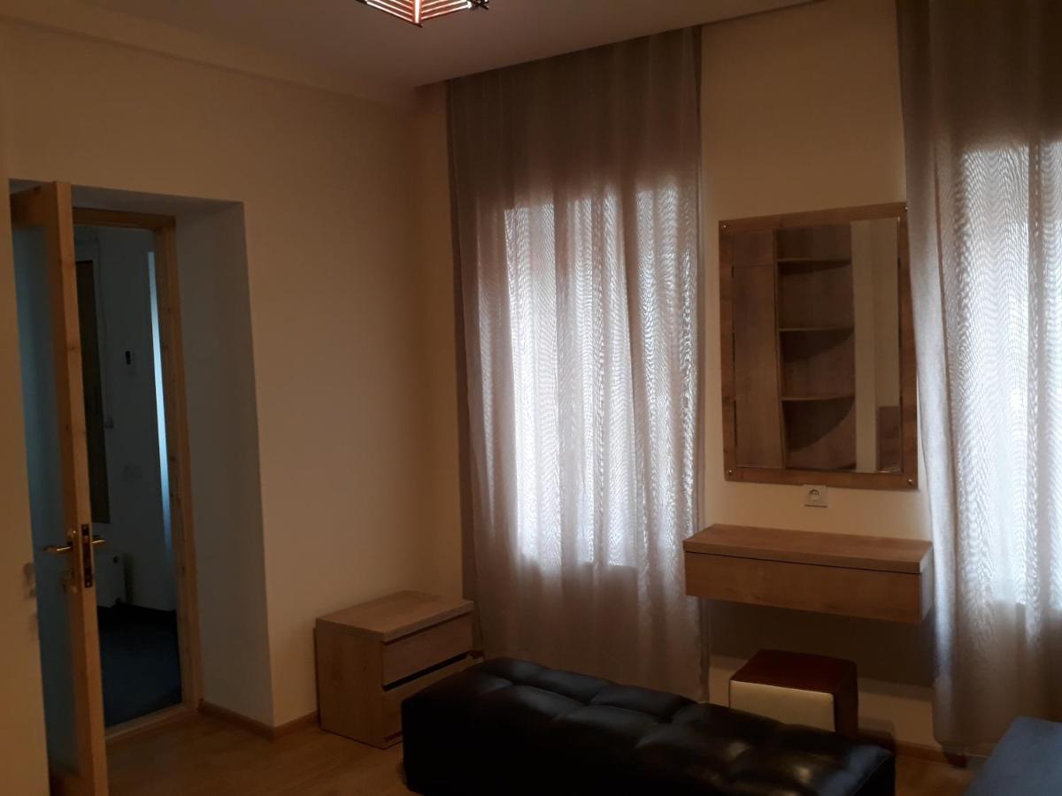 2 Bedroom Apartment In Chugureti Tbilisi Luaran gambar