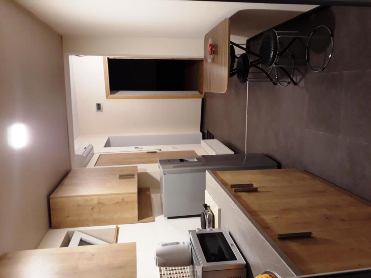 2 Bedroom Apartment In Chugureti Tbilisi Luaran gambar